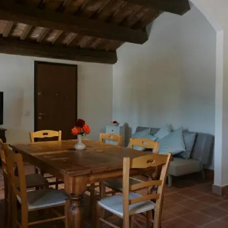 Scappo In Umbria, Casale Le Stelle Num003 * Fanciullata